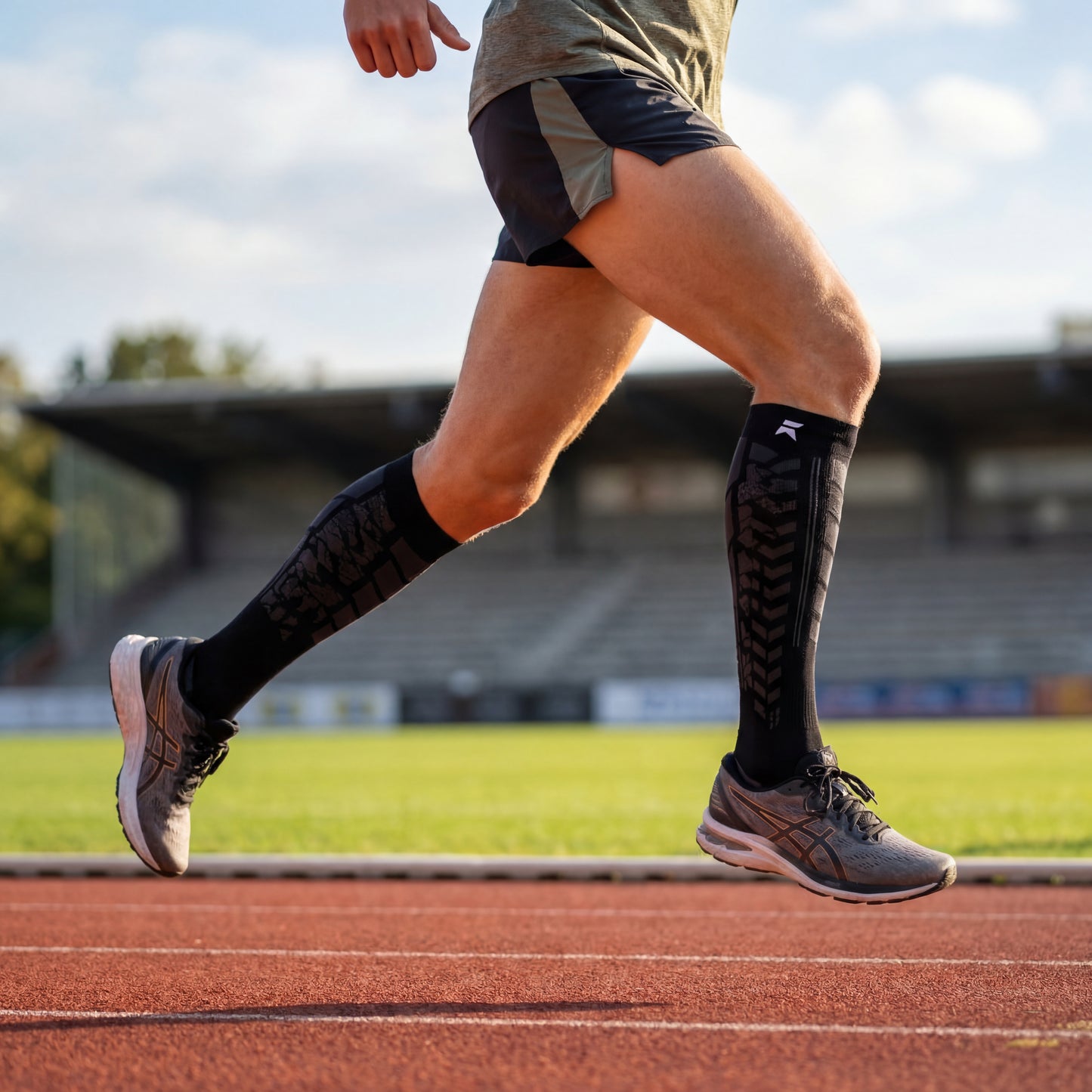 ATHILO PULSE - Chaussettes de Compression Running